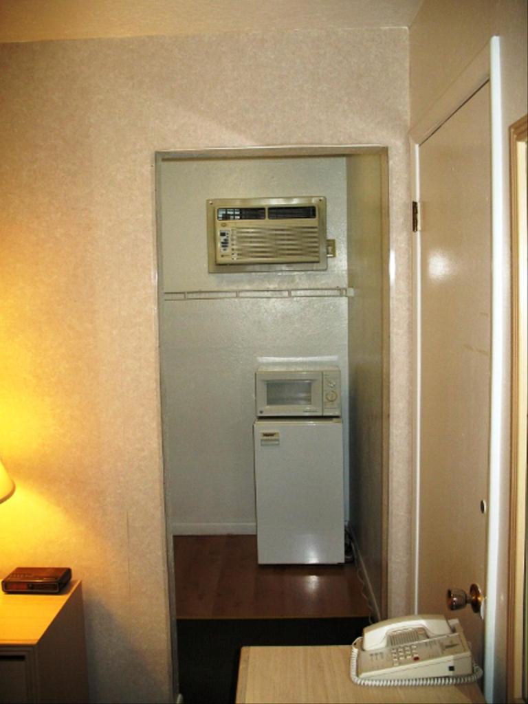 Golden West Motel 클라마스 팔스 외부 사진